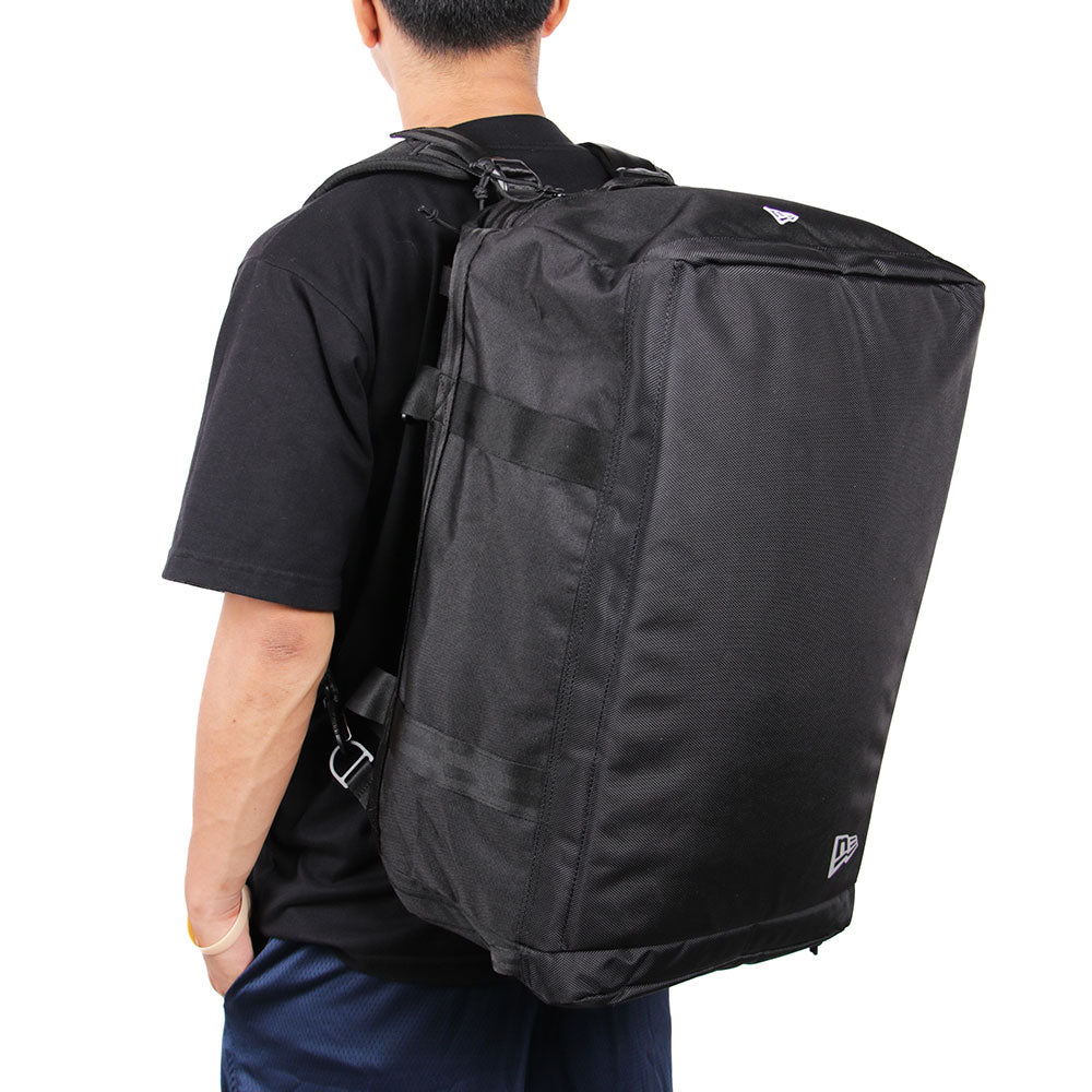 New Era Wordmark Black White Club Duffle Bag