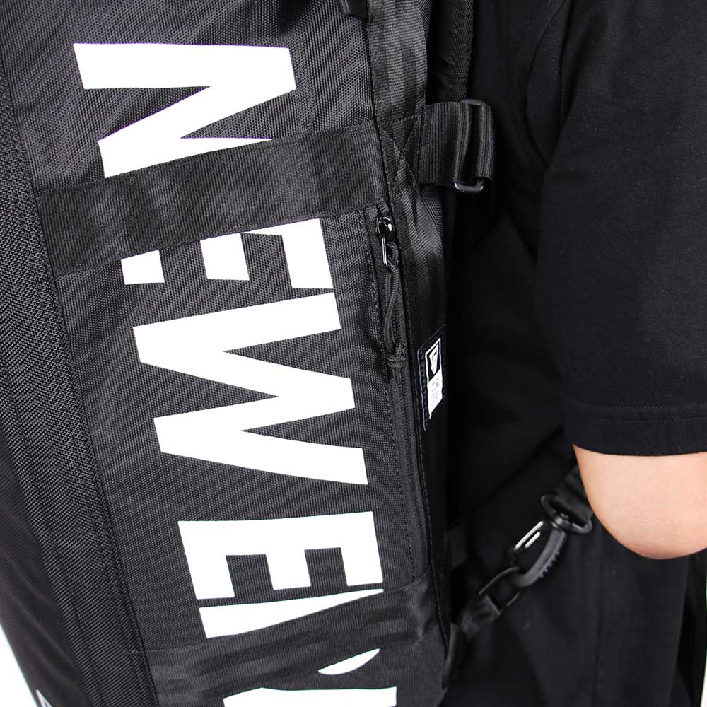 New Era Wordmark Black White Club Duffle Bag
