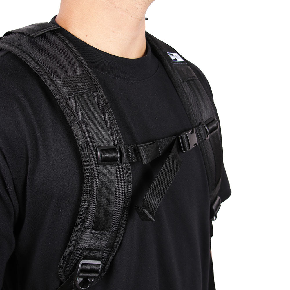 New Era Wordmark Black White Club Duffle Bag