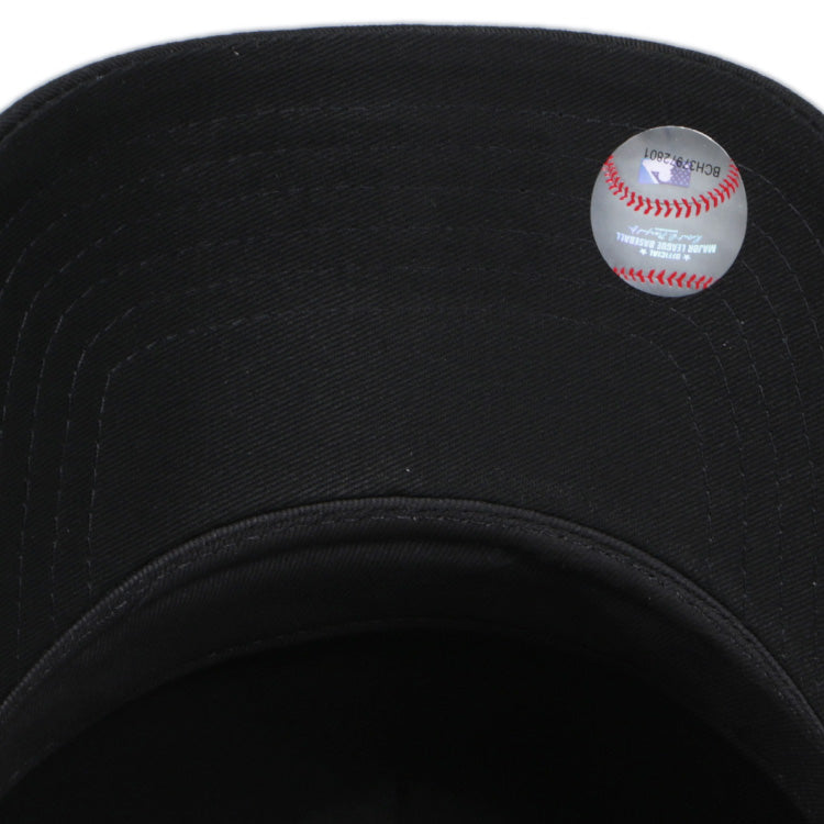 New York Yankees MLB Silver Metal Badge 9FORTY K-Frame Snapback