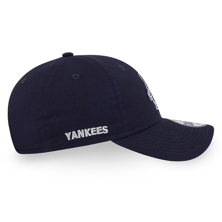 New york yankees adjustable cap hotsell