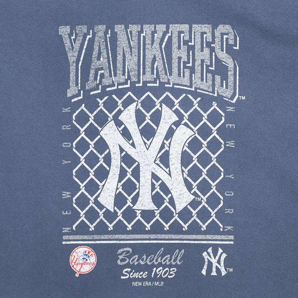 New York Yankees MLB Old School Sport AP Navy Women Crop Top Tee