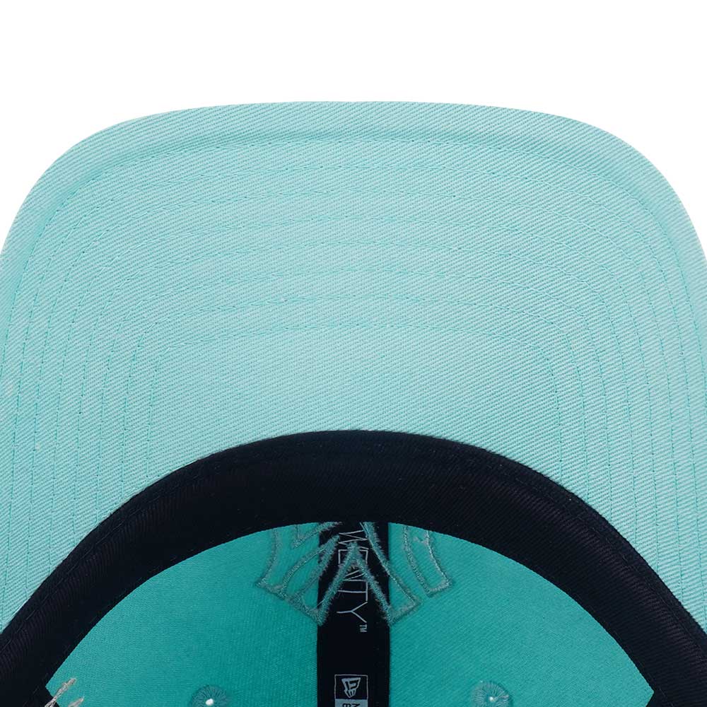 New Era New York Yankees MLB Logo Washed Arctic Teal 9TWENTY Small Adjustable Cap
