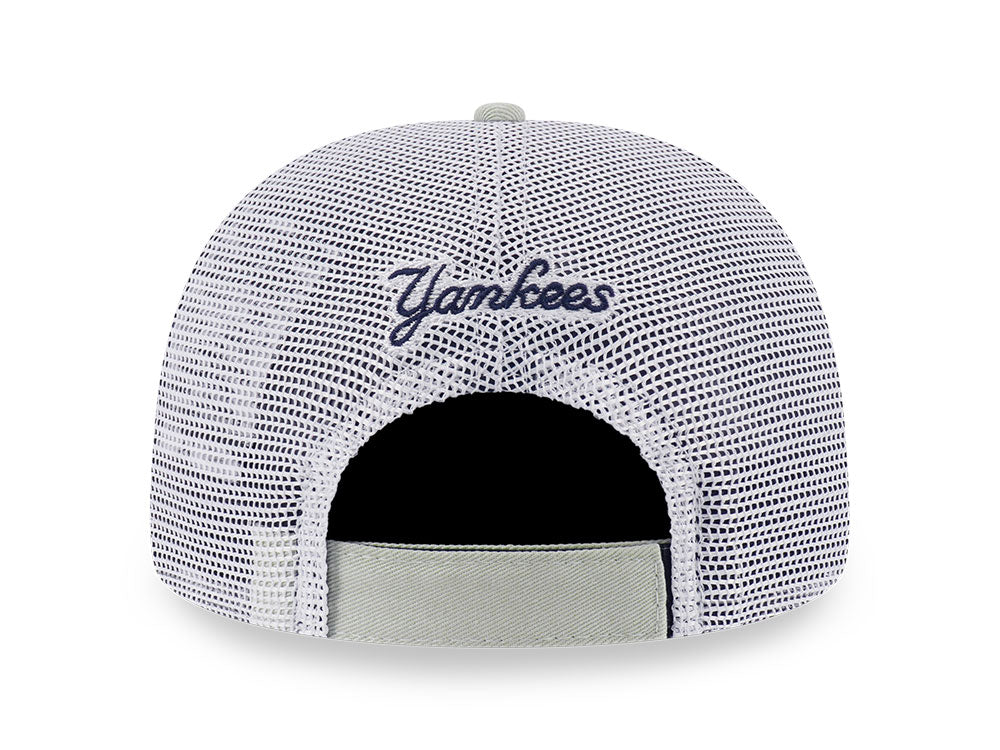 New Era New York Yankees Color Era FW25 Soft Grass Youth 9FORTY A-Frame Trucker Snapback Cap