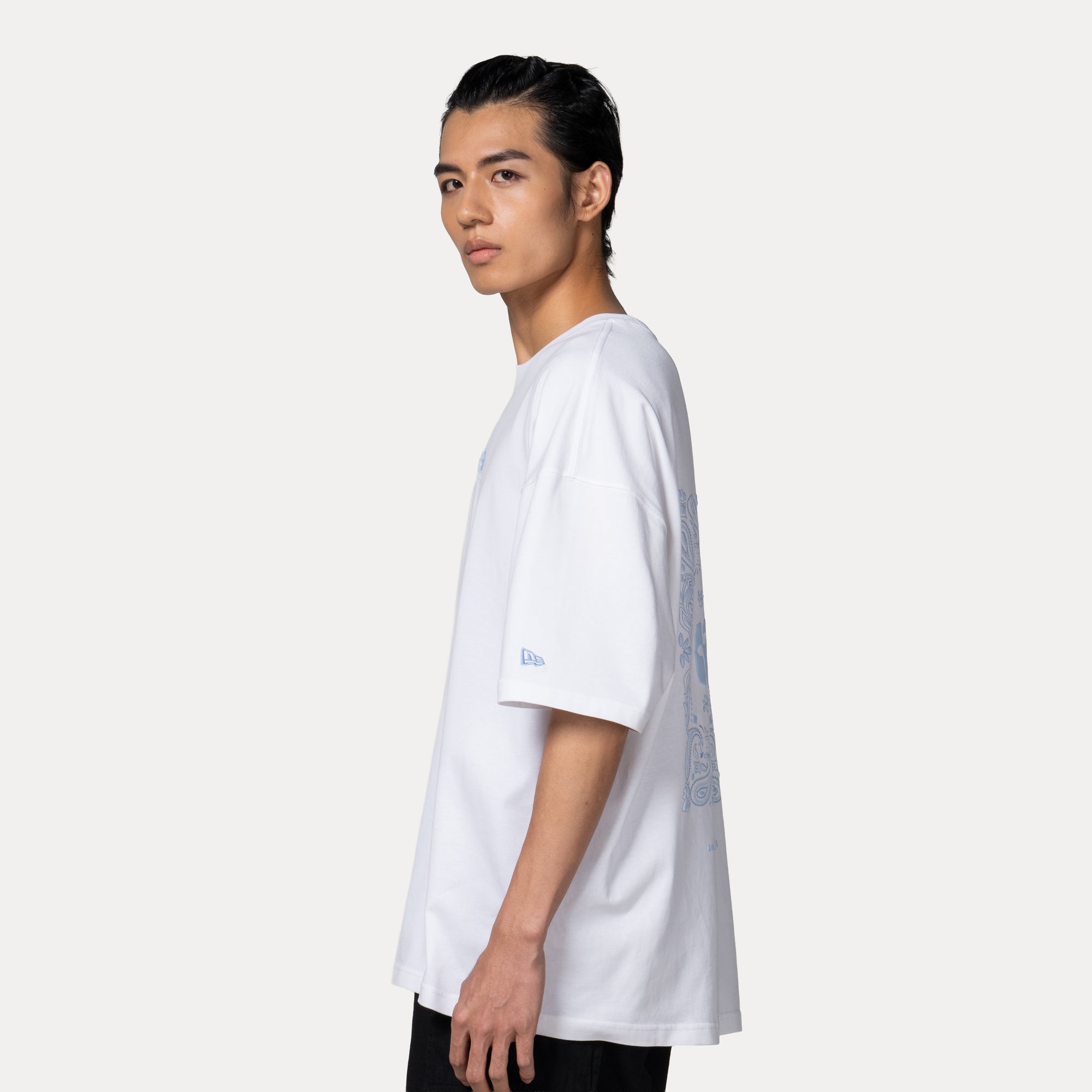New Era Street Swing White Oversized Short Sleeve T-Shirt