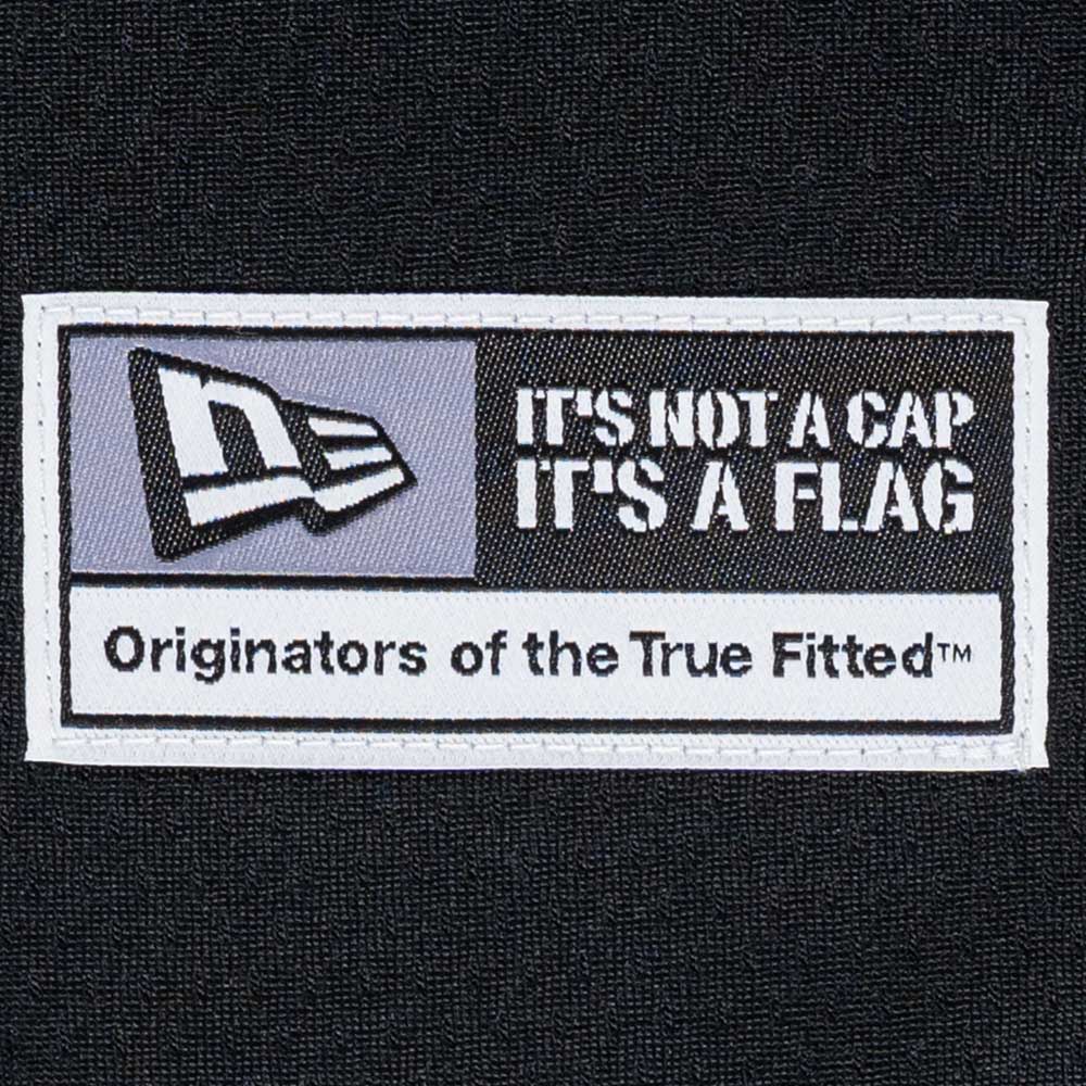 New Era Street Swing Black Oversized Short Sleeve V Neck T-Shirt