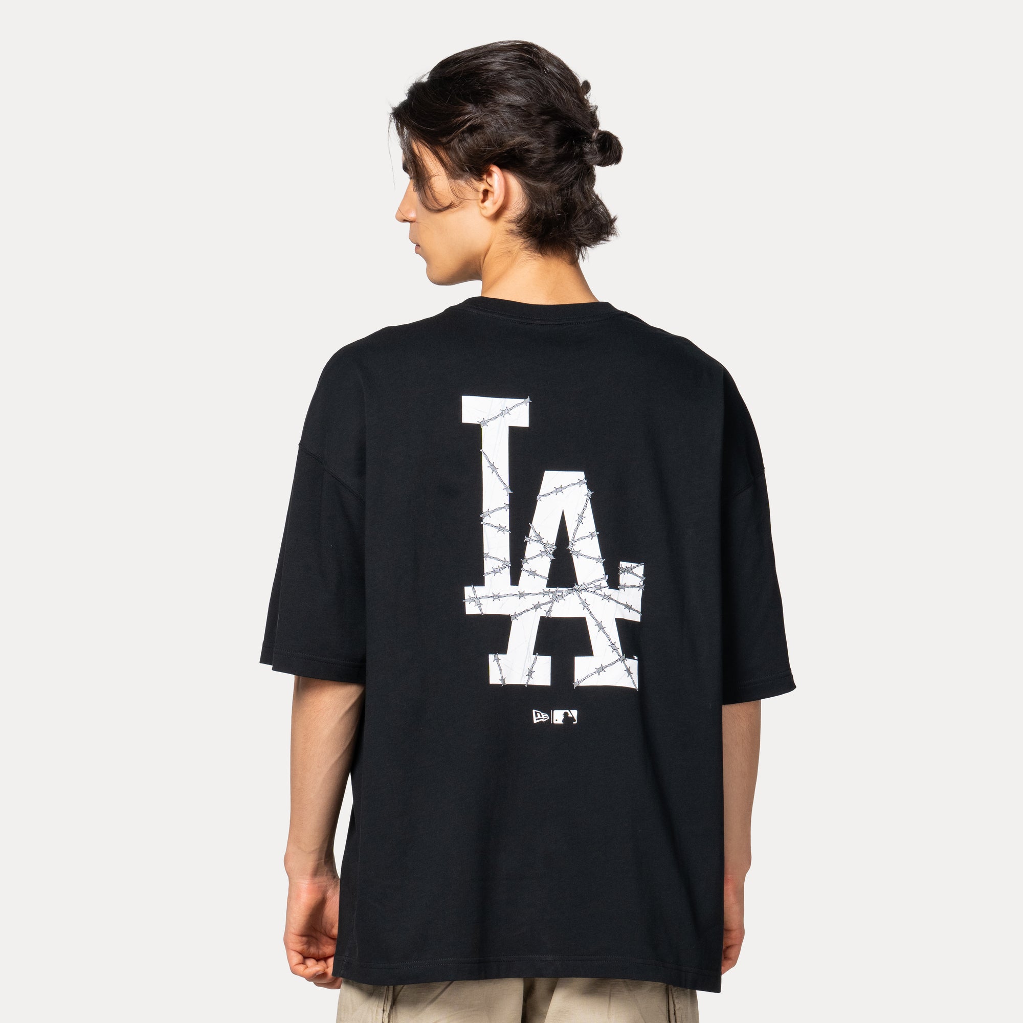 New Era Los Angeles Dodgers Street Graphic Black Oversized Short Sleeve T-Shirt
