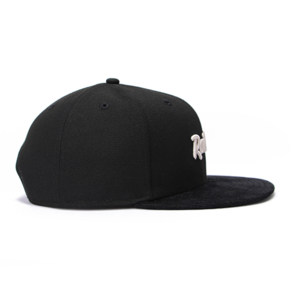 New Era Las Vegas Raiders Corduroy Black Seasonal Core 9FIFTY Snapback Cap (PH Exclusive)