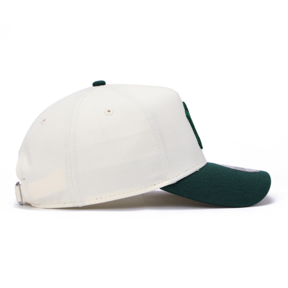 New Era New York Yankees Seasonal Core Chrome White Dark Green 9FORTY A-Frame Adjustable Cap (PH Exclusive)
