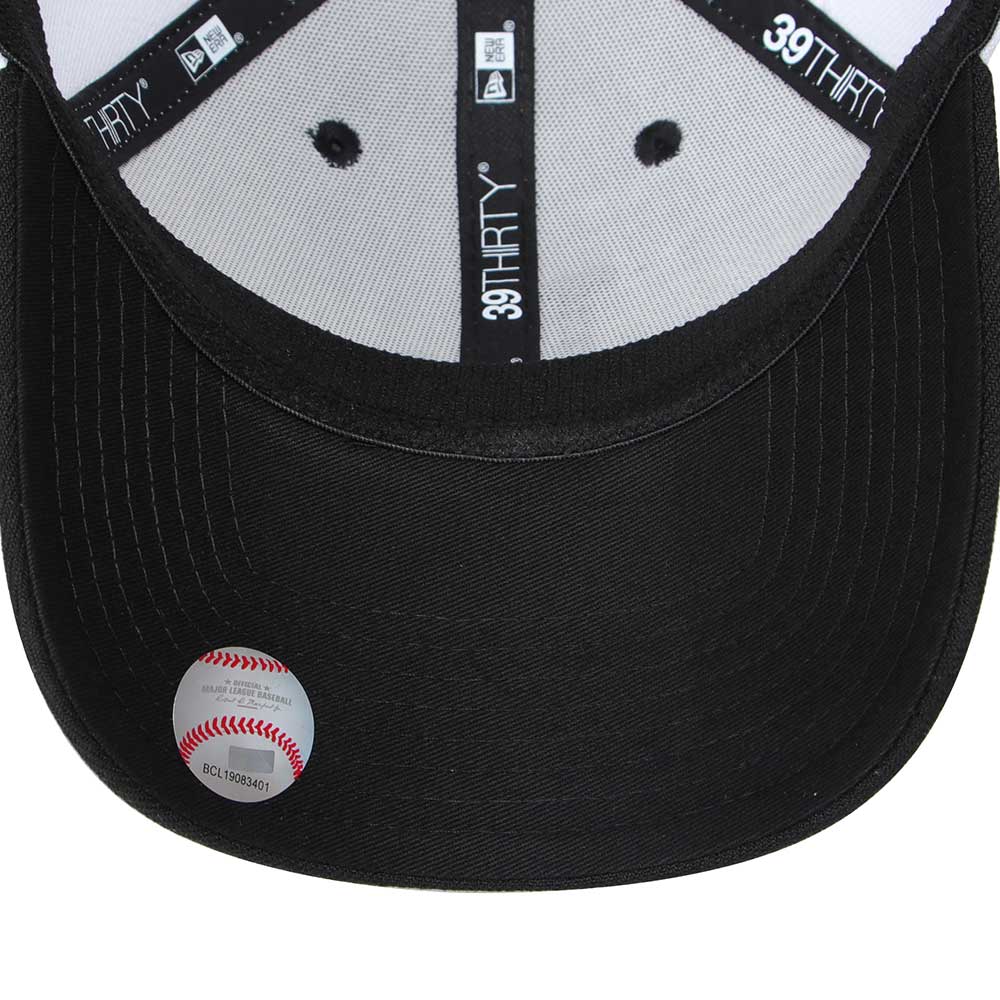 New Era New York Yankees Seasonal Core White Black 39THIRTY Stretch Adjustable Cap (PH Exclusive)