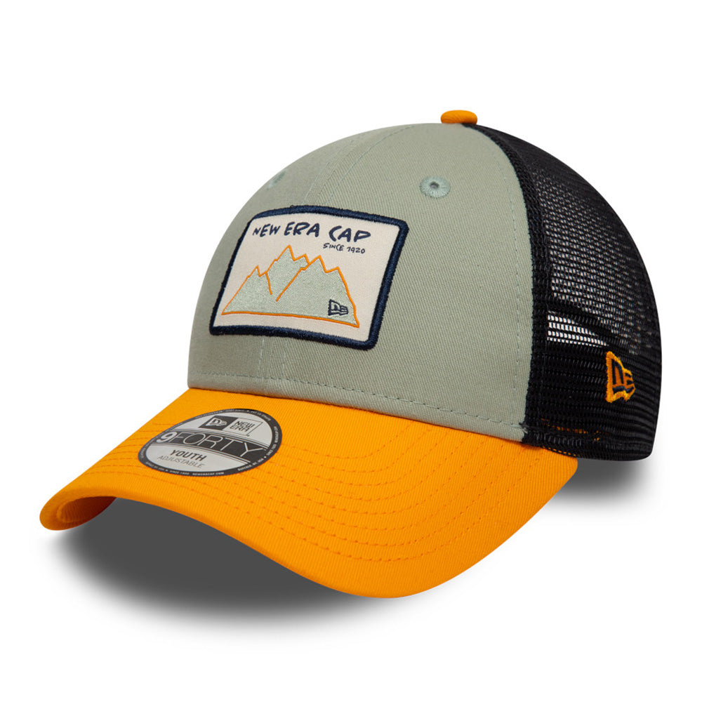 New Era Mountain Patch Two Tone Everest Green Youth 9FORTY Trucker Snapback Cap