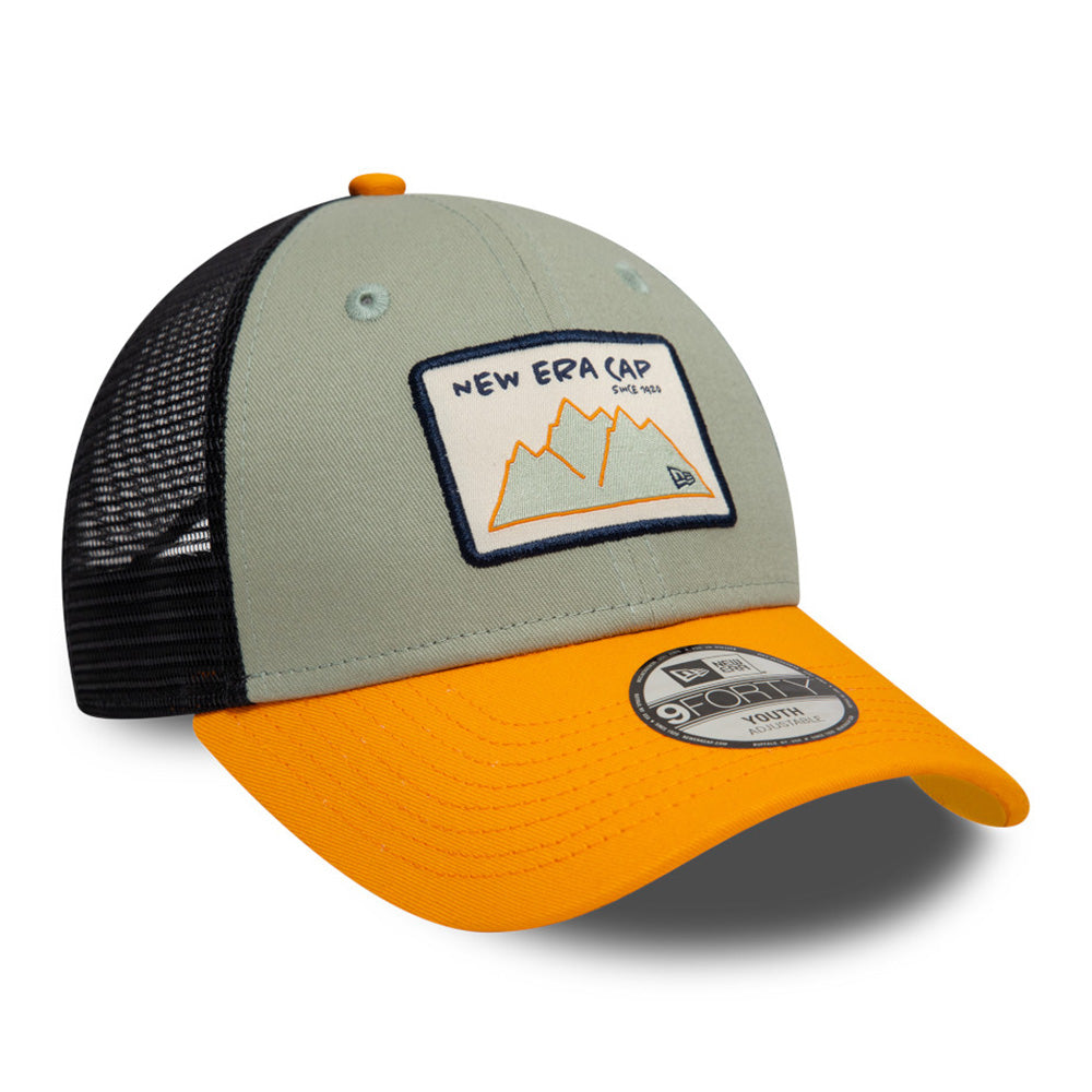 New Era Mountain Patch Two Tone Everest Green Youth 9FORTY Trucker Snapback Cap