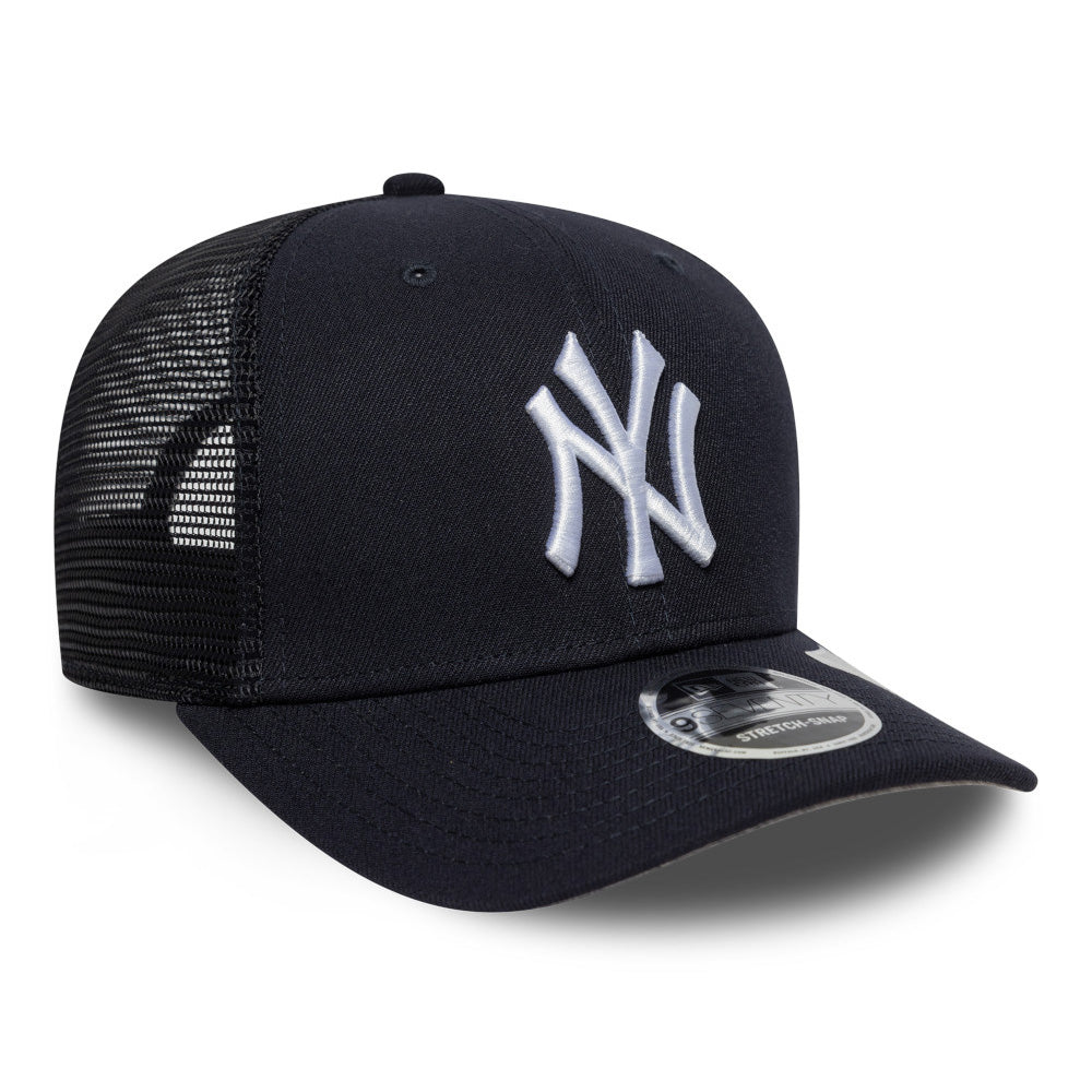 New Era New York Yankees OTC Navy 9SEVENTY Stretch Snapback Trucker Cap