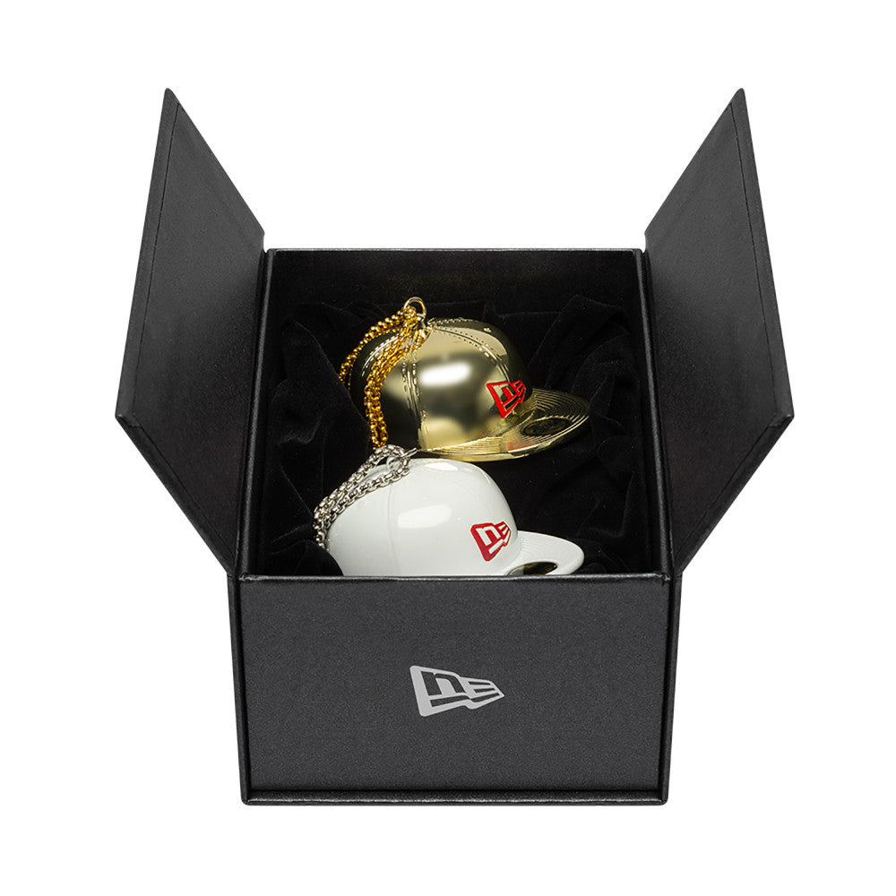 New Era 59FIFTY Christmas Cap Metal Ornament Gold White 2 Pack Accessories