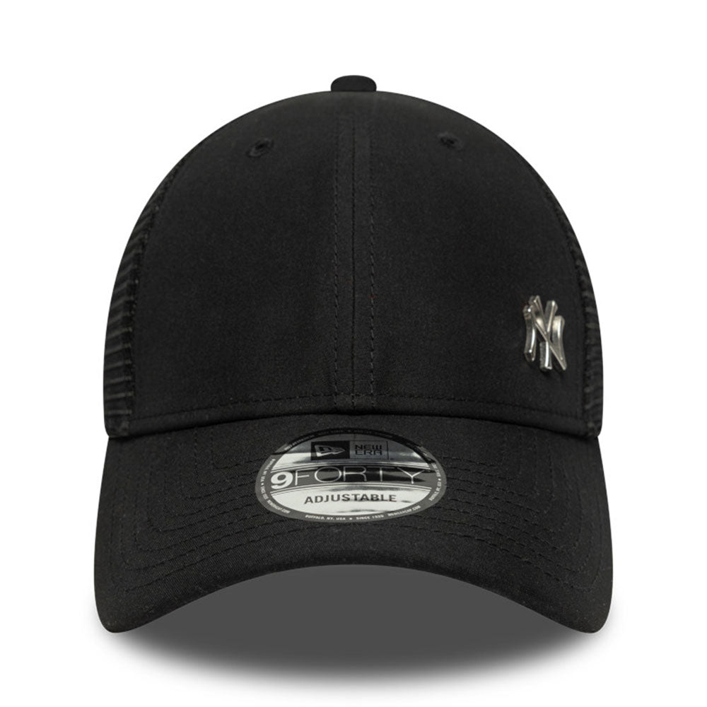 New Era New York Yankees Black Flawless 9FORTY Trucker Snapback Cap
