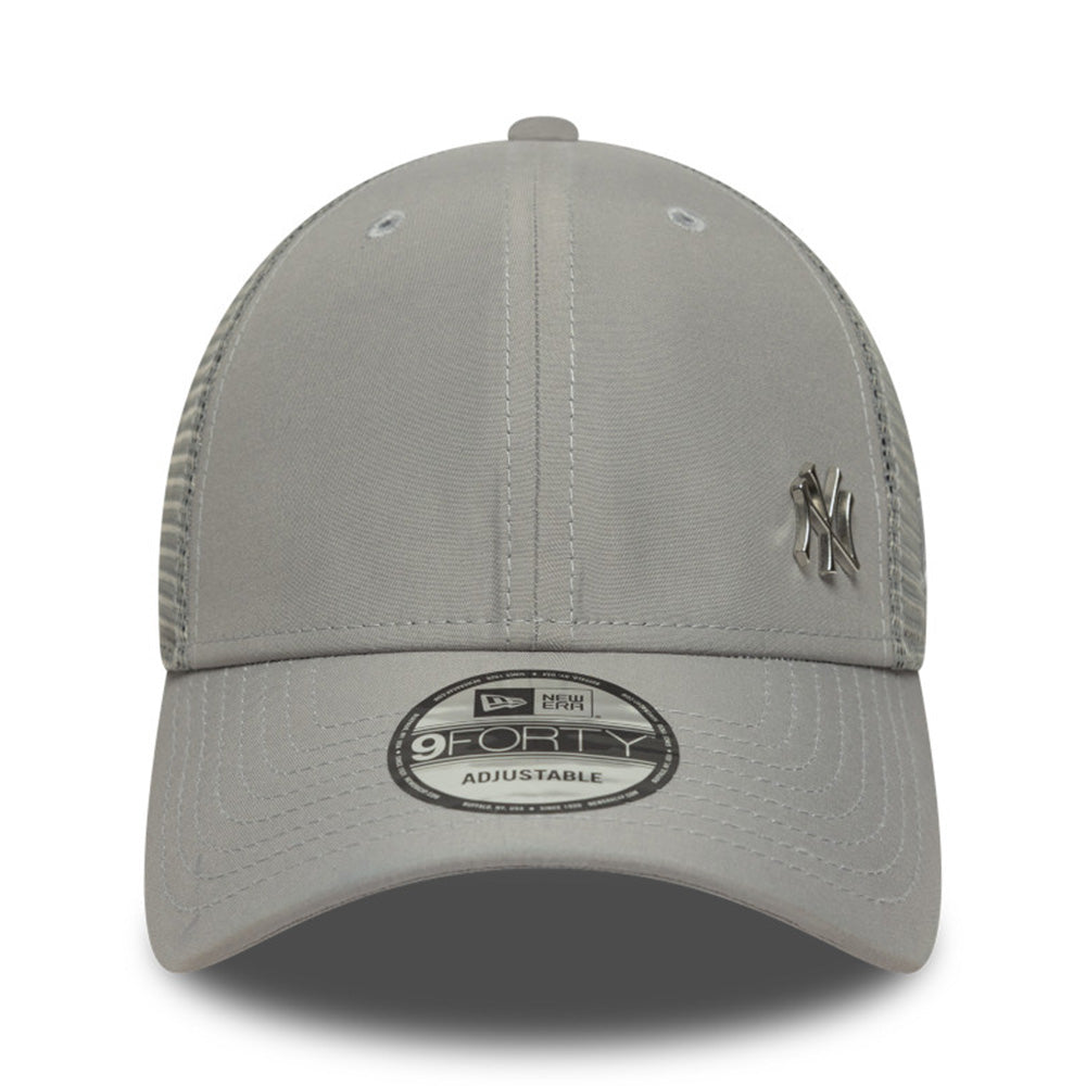 New Era New York Yankees Gray Flawless 9FORTY Trucker Snapback Cap
