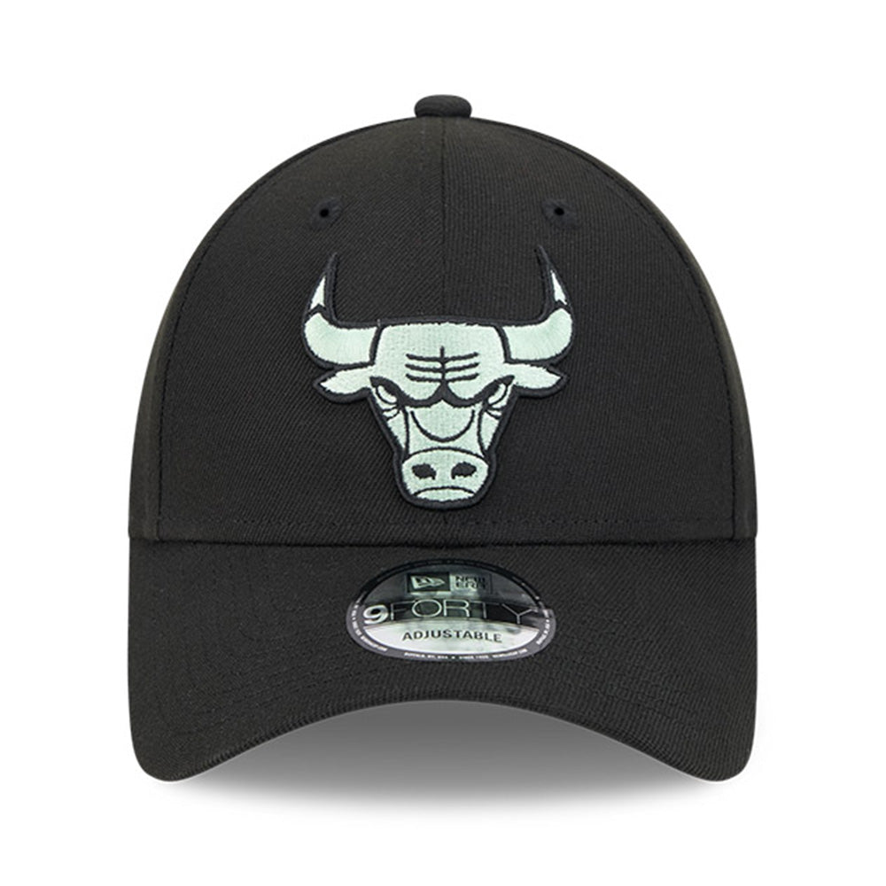 New Era Chicago Bulls Peppermint Repreve® Black 9FORTY Snapback Cap