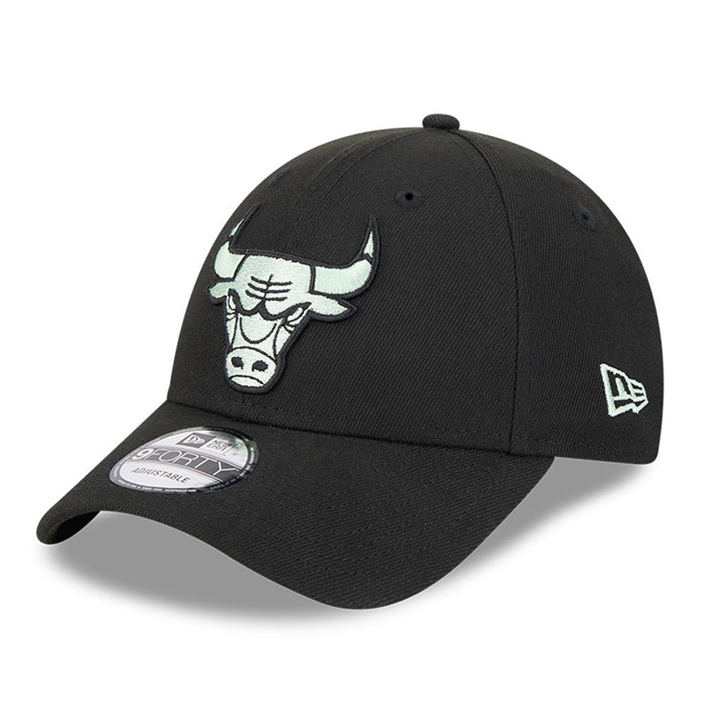 New Era Chicago Bulls Peppermint Repreve® Black 9FORTY Snapback Cap