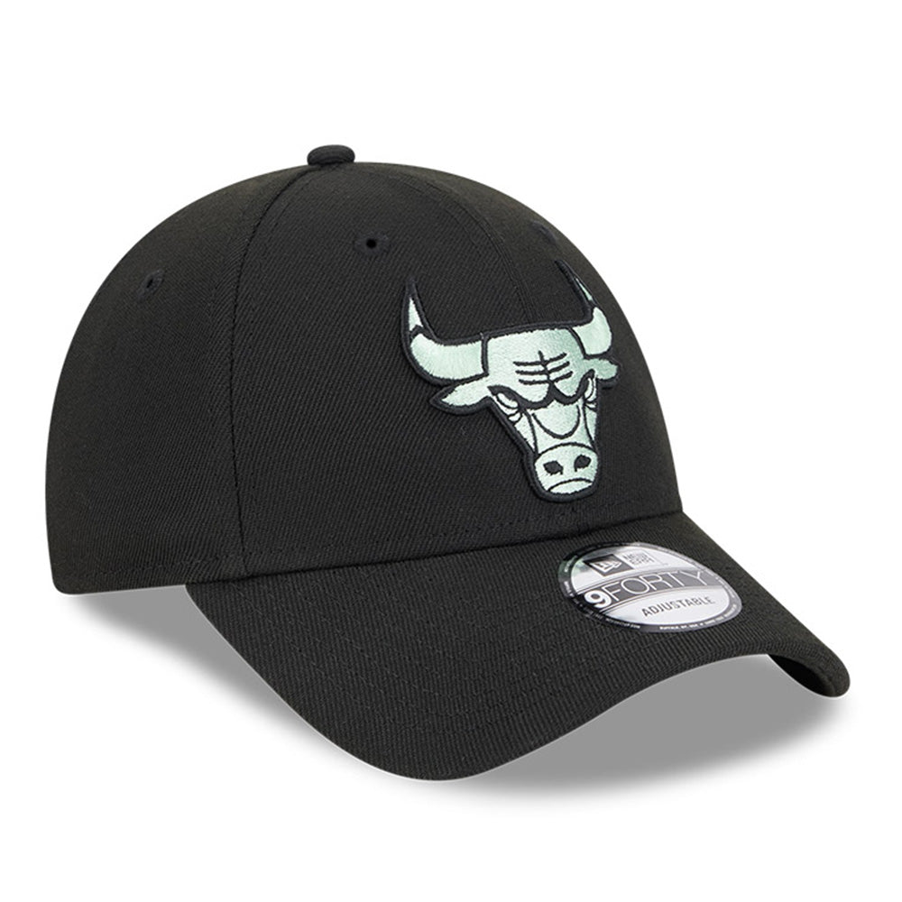 New Era Chicago Bulls Peppermint Repreve® Black 9FORTY Snapback Cap