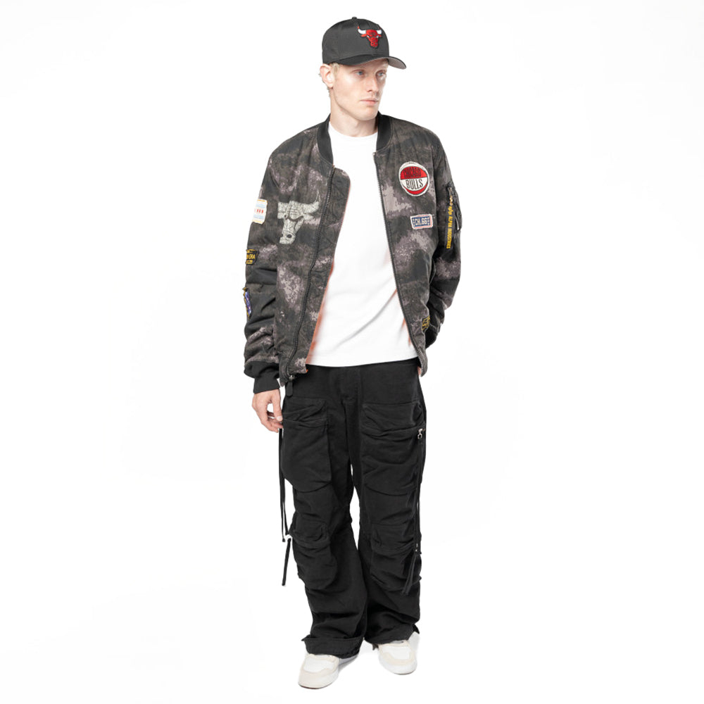 New Era Chicago Bulls Alpha Industries JKT2460 Black Jacket (Online Exclusive)