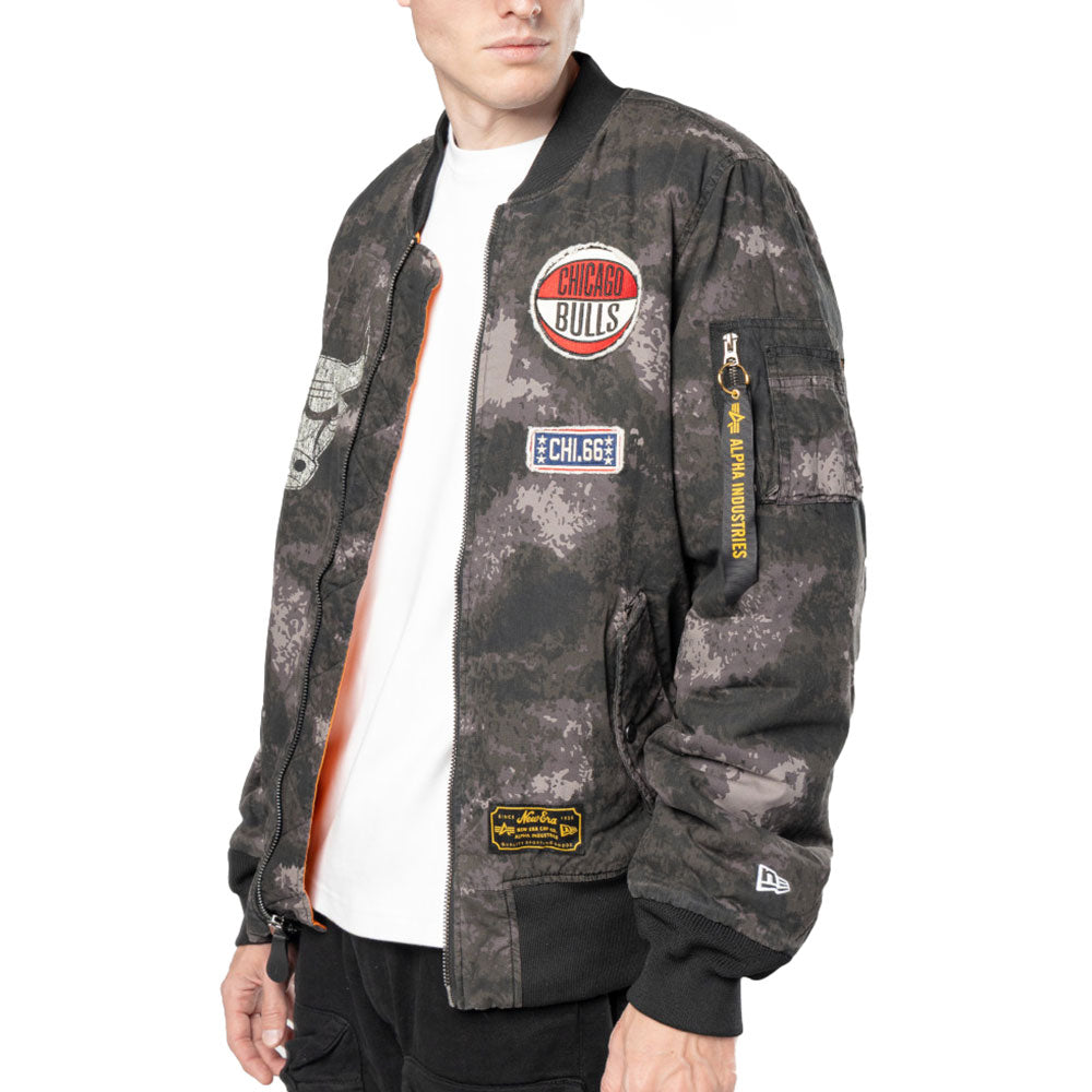 New Era Chicago Bulls Alpha Industries JKT2460 Black Jacket (Online Exclusive)