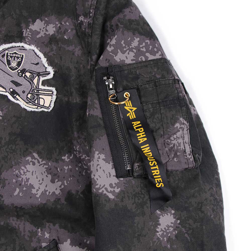 New Era Las Vegas Raiders Alpha Industries (ONLINE EXCLUSIVE) JKT2460 Black Jacket