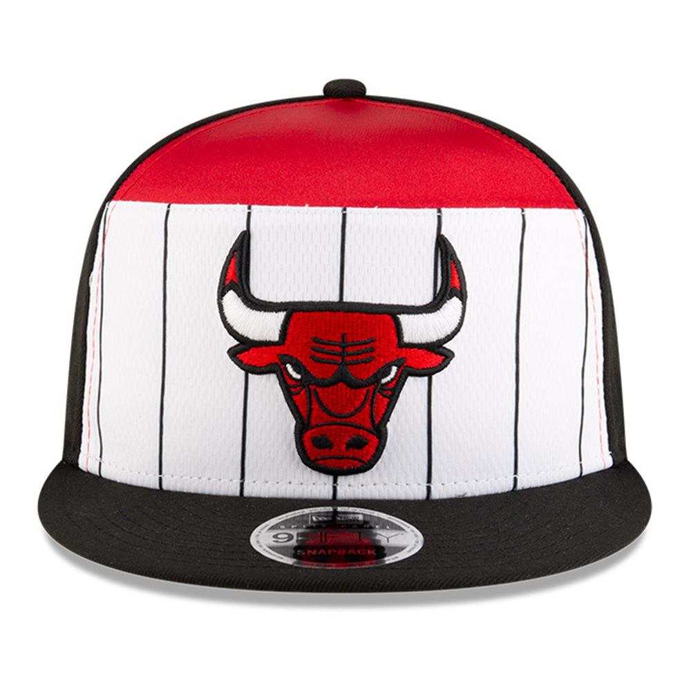 New Era Chicago Bulls Tip Off 2025 White Black 9FIFTY Split Panel Snapback Cap