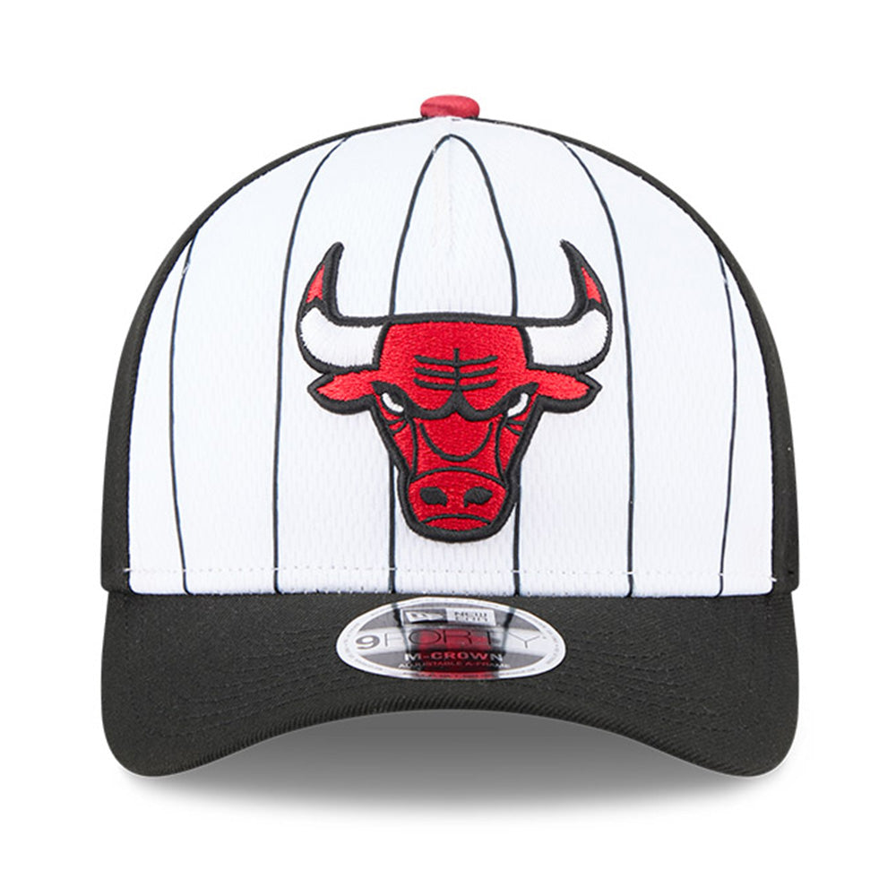 New Era Chicago Bulls Tip Off 2025 White Black 9FORTY M-Crown A-Frame Snapback Cap