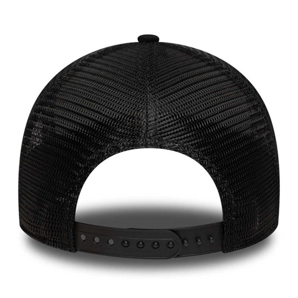 New Era Liverpool Football Club Black Core 9FORTY Trucker Snapback Cap