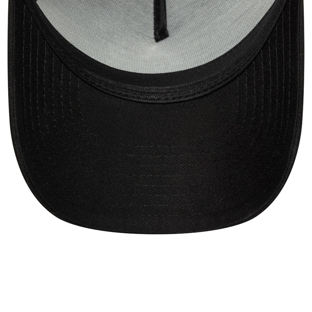 New Era Liverpool Football Club Black Core 9FORTY Trucker Snapback Cap