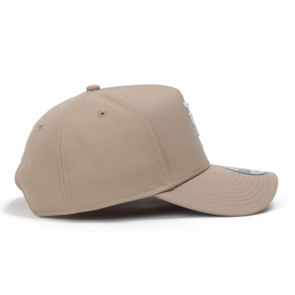 New Era Los Angeles Dodgers UPSIDE DOWN Camel 9FORTY A-Frame Snapback Cap