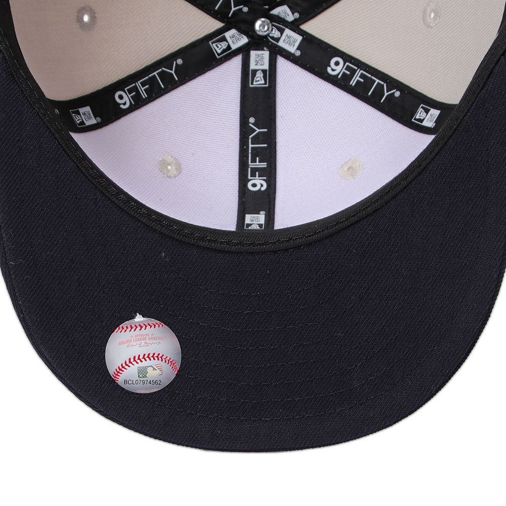 New Era New York Yankees Essential Stone Navy 9FIFTY Youth Snapback Cap