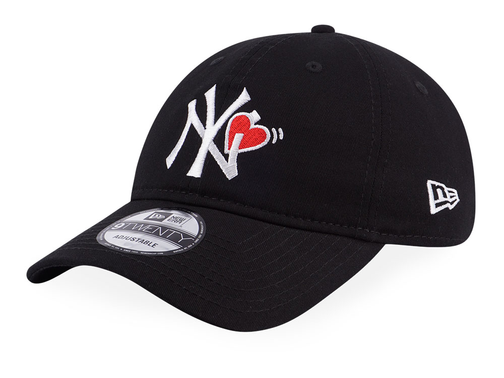 New York Yankees MLB Valentine with Heart Black 9TWENTY Adjustable Cap ...