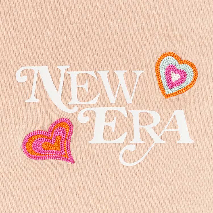 New Era Chain Stitch Heart Blush Sky Short Sleeve Women T-Shirt