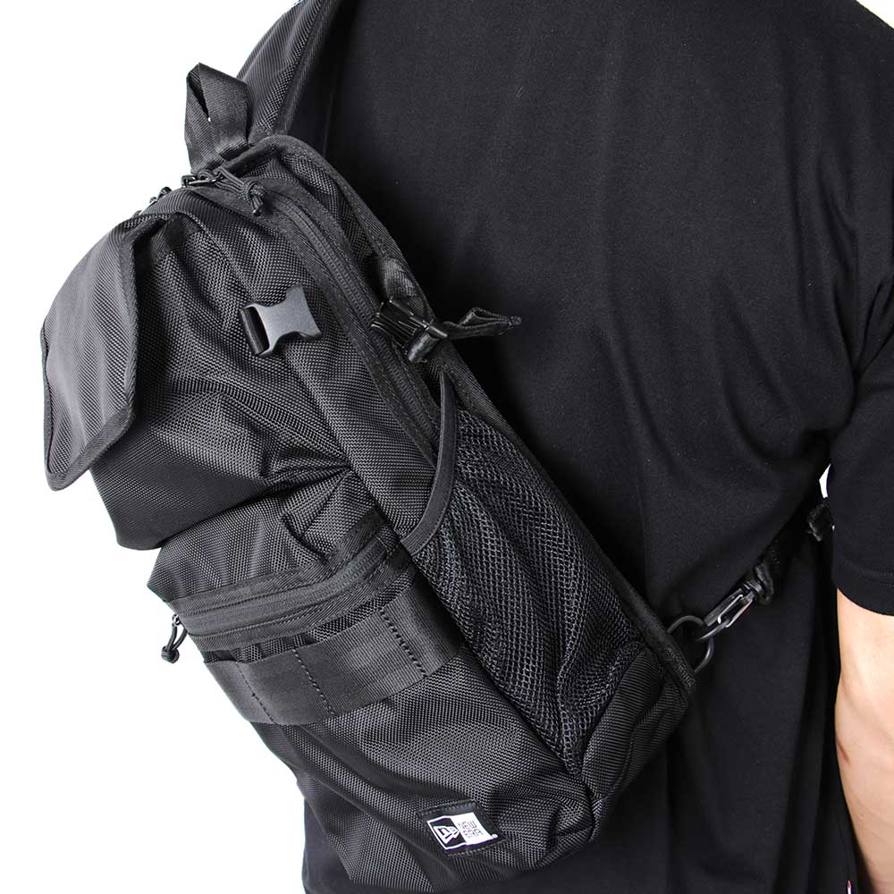 New Era Box Logo Black Sling Body Bag