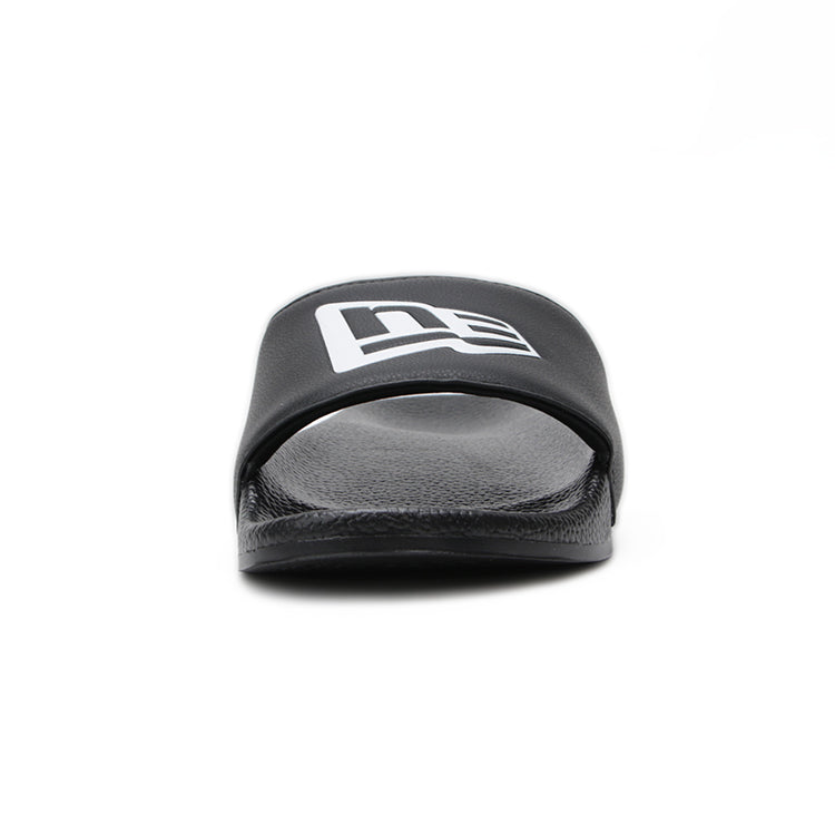 New Era Flag White on Black Slides (ESSENTIAL)