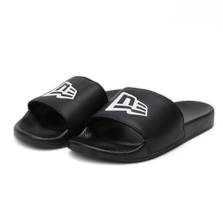 New Era Flag White on Black Slides (ESSENTIAL)