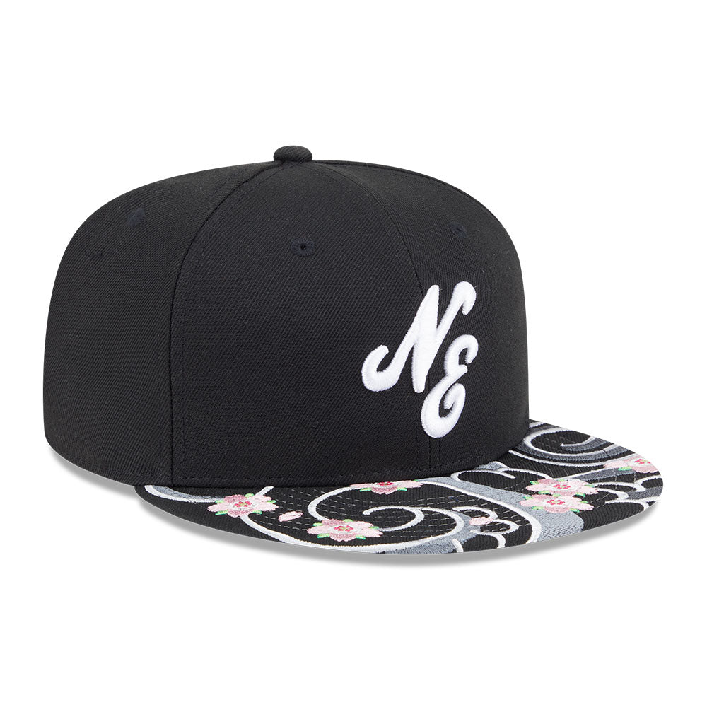 New Era Script Sakura Pack SS26 Black 9FIFTY Snapback Cap