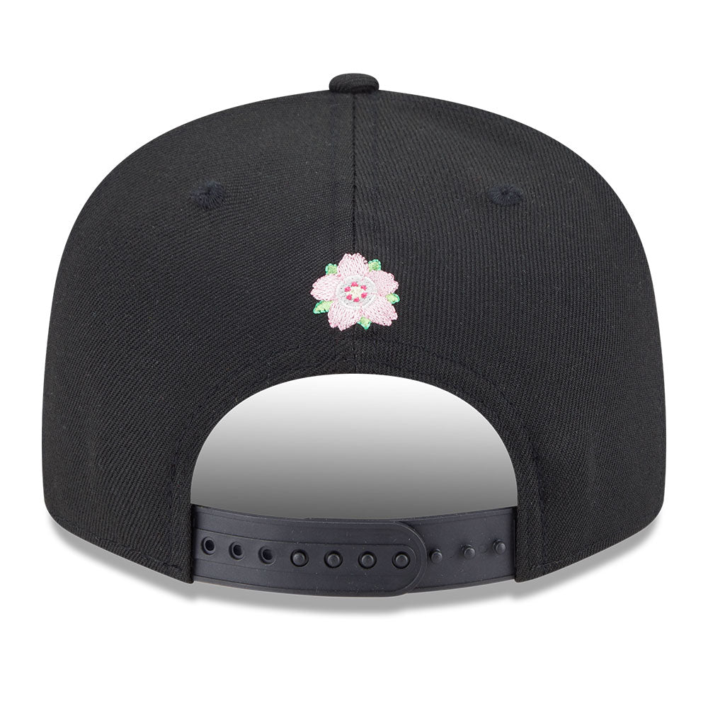 New Era Script Sakura Pack SS26 Black 9FIFTY Snapback Cap