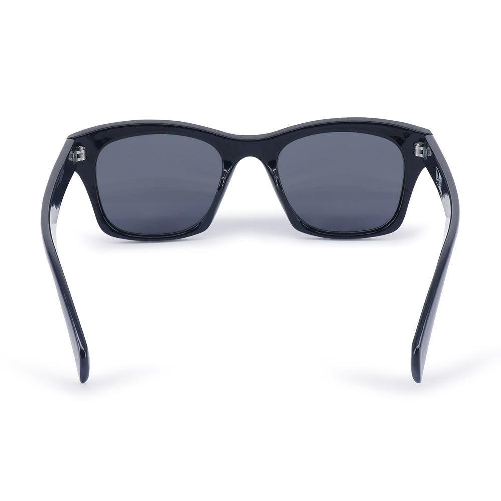 New Era Flag Resort SS26 Black Sunglasses Accessory