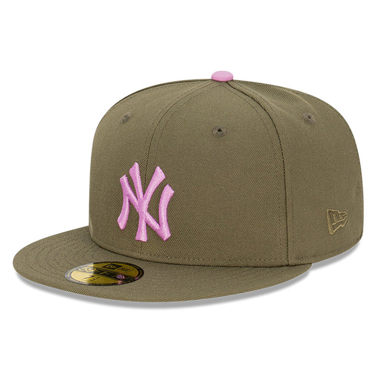 New York Yankees MLB Lavender Field 59FIFTY Fitted Cap