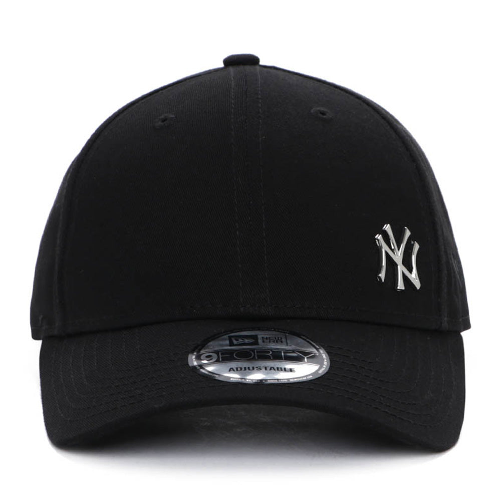 New Era New York Yankees Side Mini Metal Badge Black 9FORTY Adjustable Cap