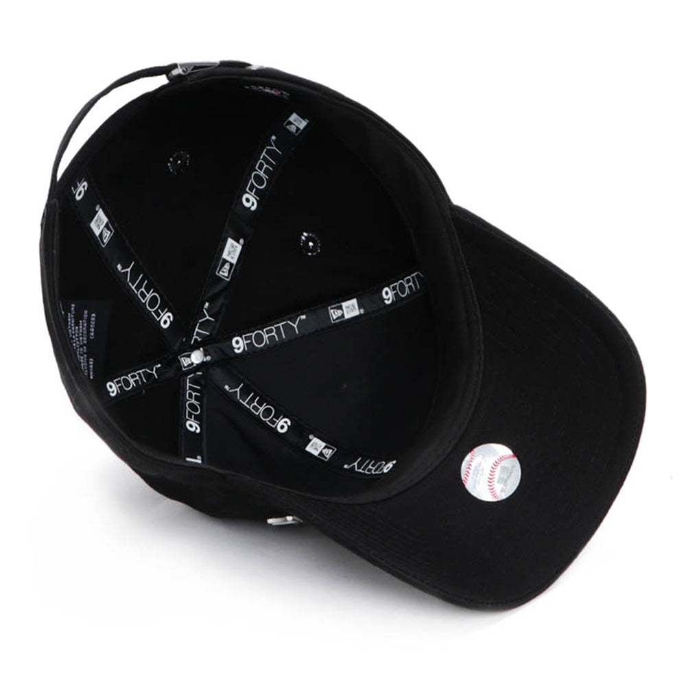 New Era New York Yankees Side Mini Metal Badge Black 9FORTY Adjustable Cap