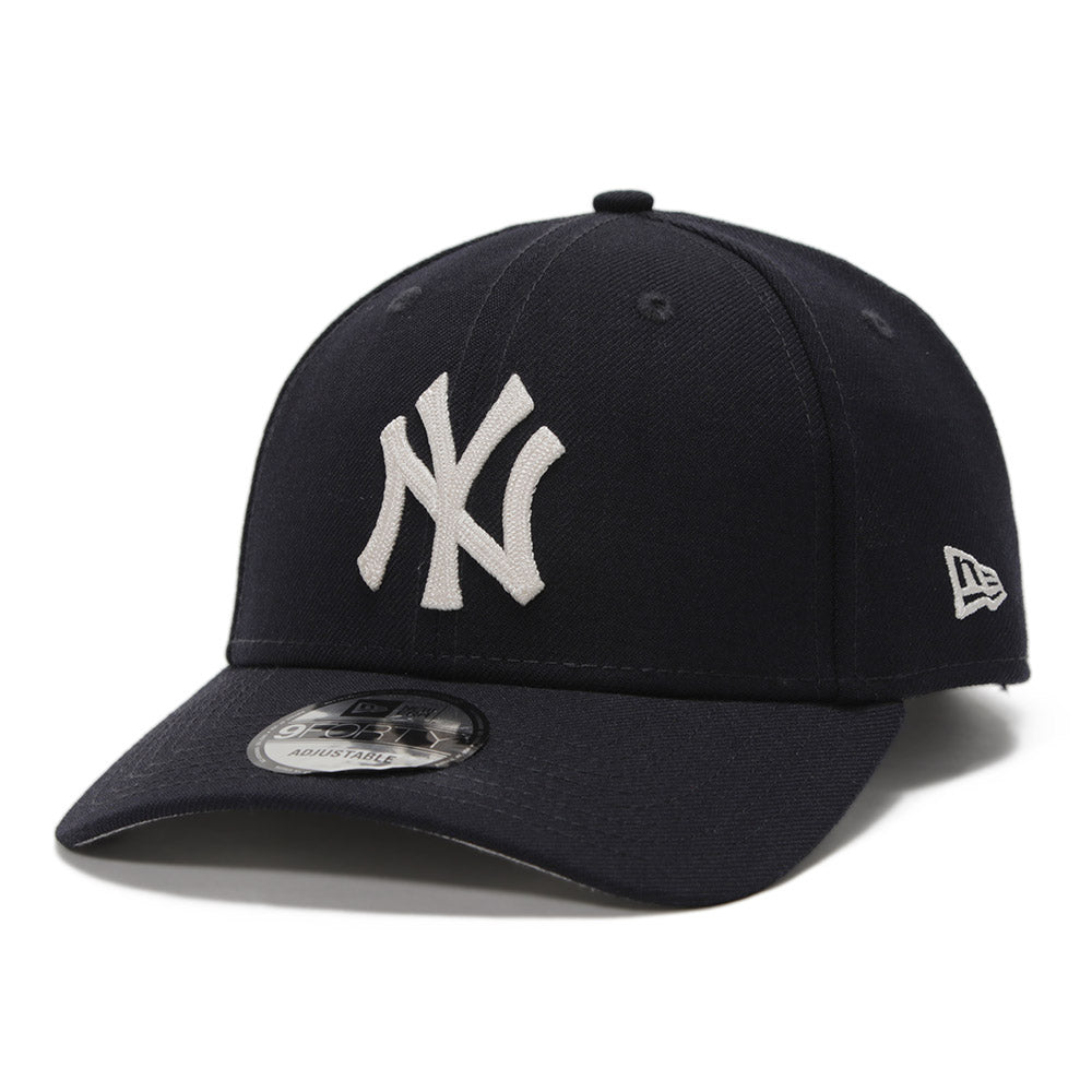 New Era New York Yankees MLB Chain Navy 9FORTY Adjustable Cap