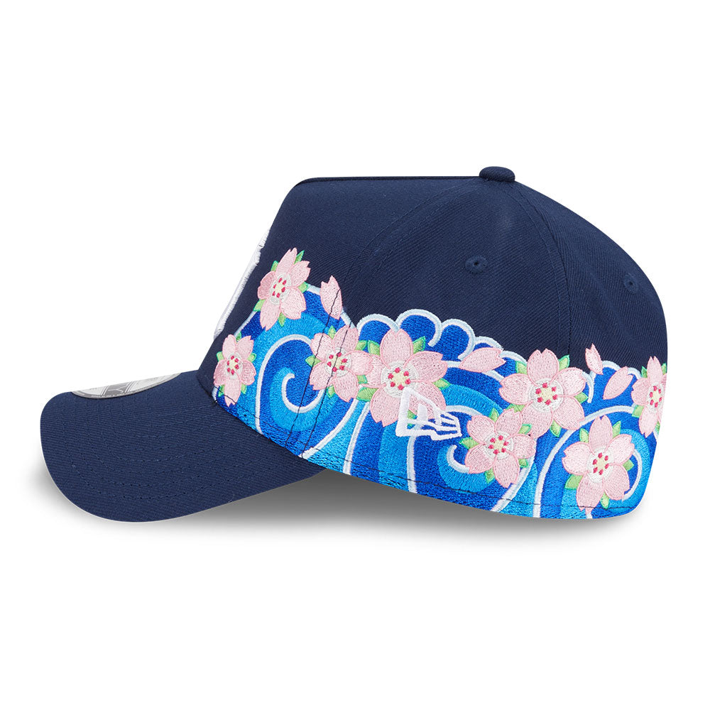 New Era New York Yankees Sakura Pack SS26 Oceanside Blue 9FORTY A-Frame Adjustable Cap