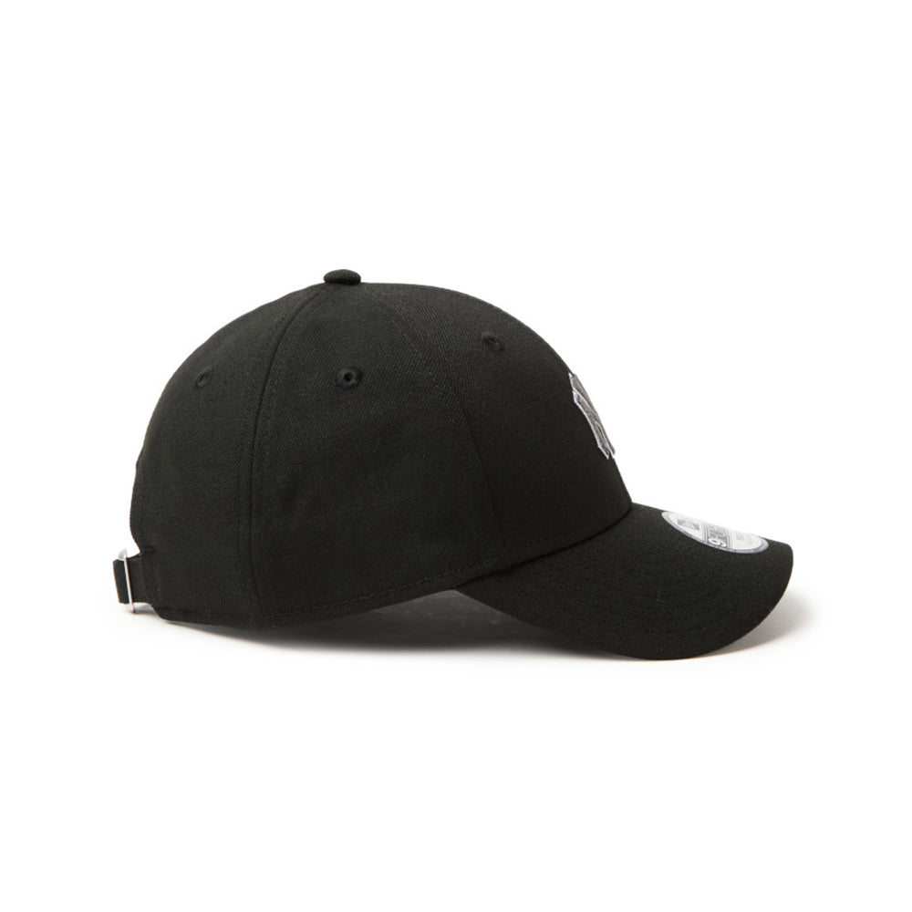 New Era New York Yankees Midsize Logo Black Youth 9FORTY Adjustable Cap