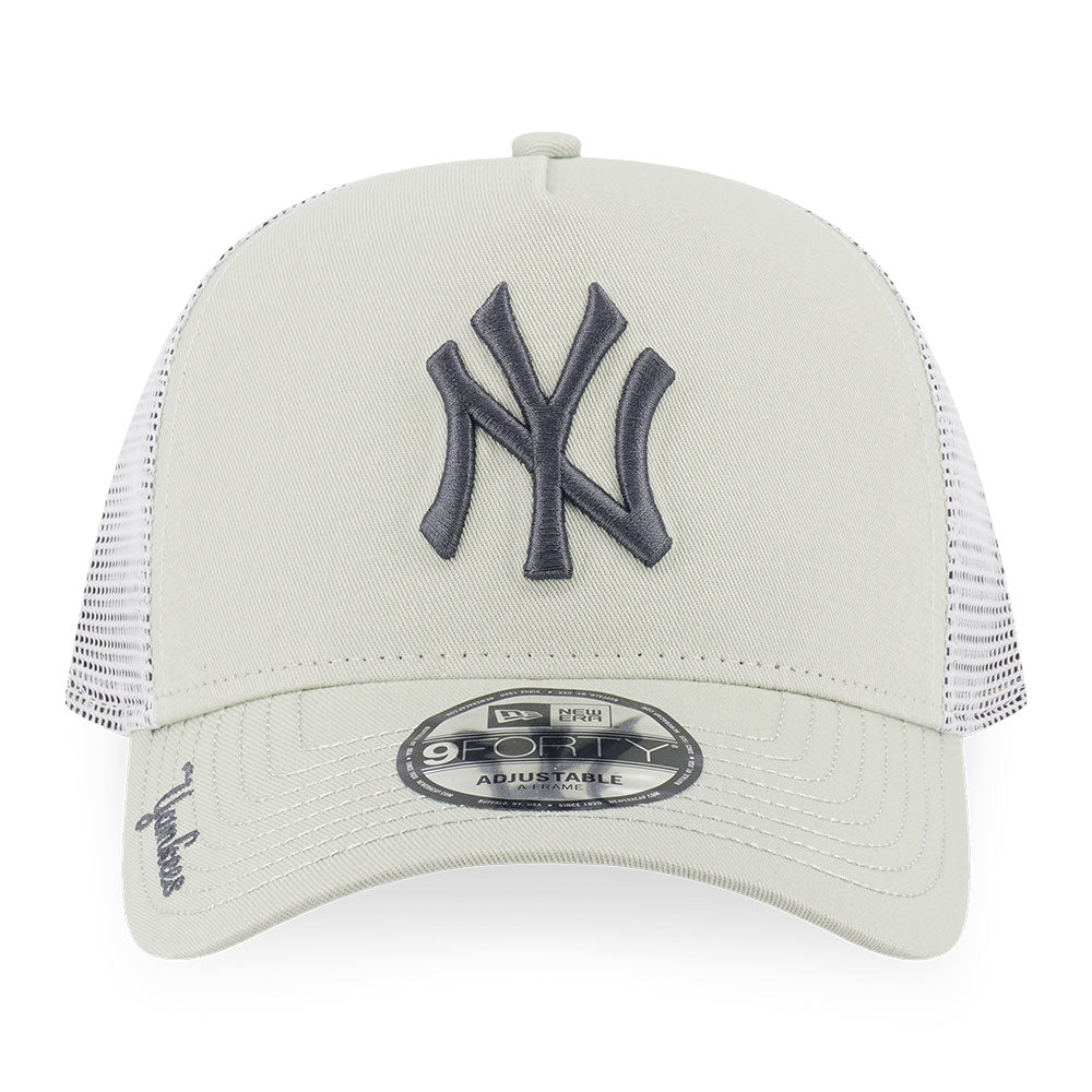 New Era New York Yankees Color Era FW26 Soft Grass 9FORTY A-Frame Trucker Cap