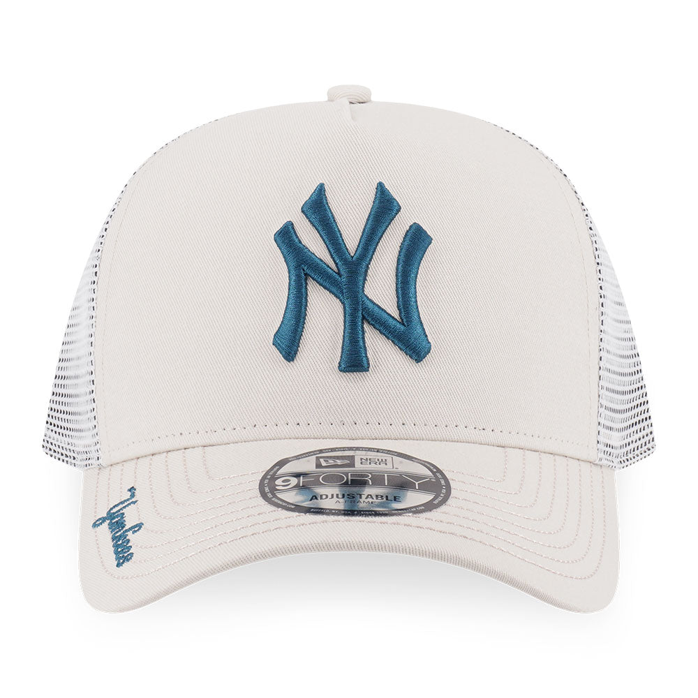 New Era New York Yankees Color Era FW26 Ivory 9FORTY A-Frame Trucker Cap
