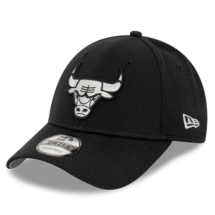 Chicago Bulls NBA Dash Black Cloud 9FORTY Adjustable Cap