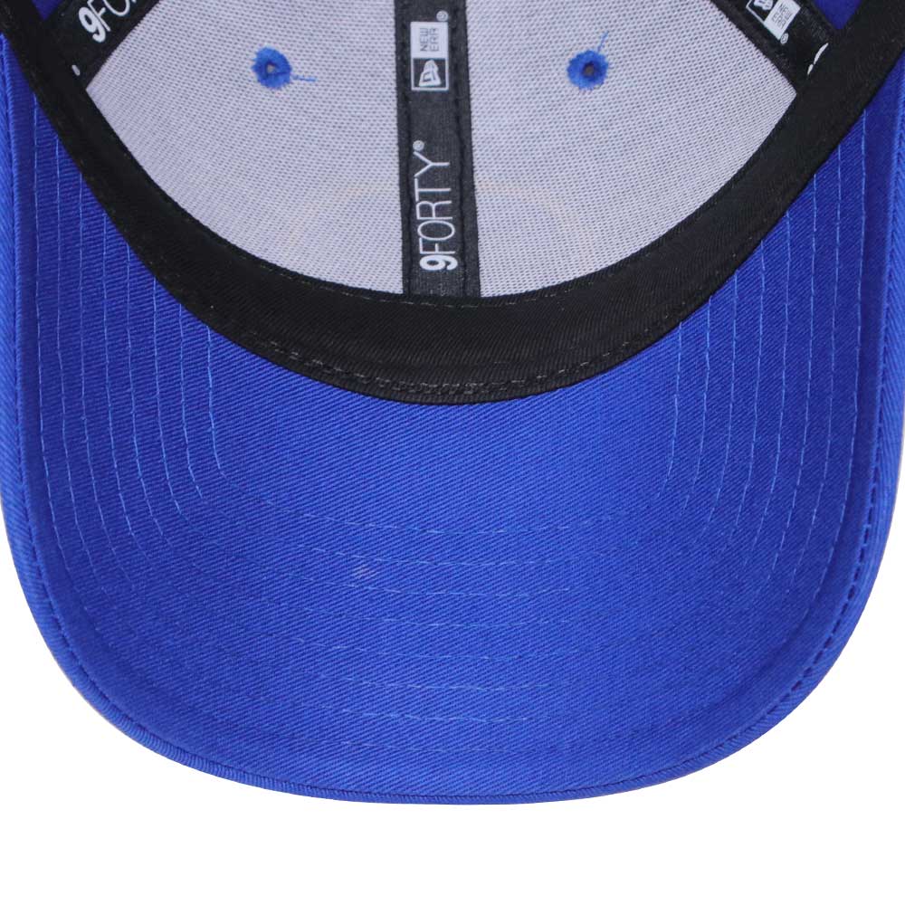 New Era Chelsea FC Lion Crest Essential 9FORTY Adjustable Cap